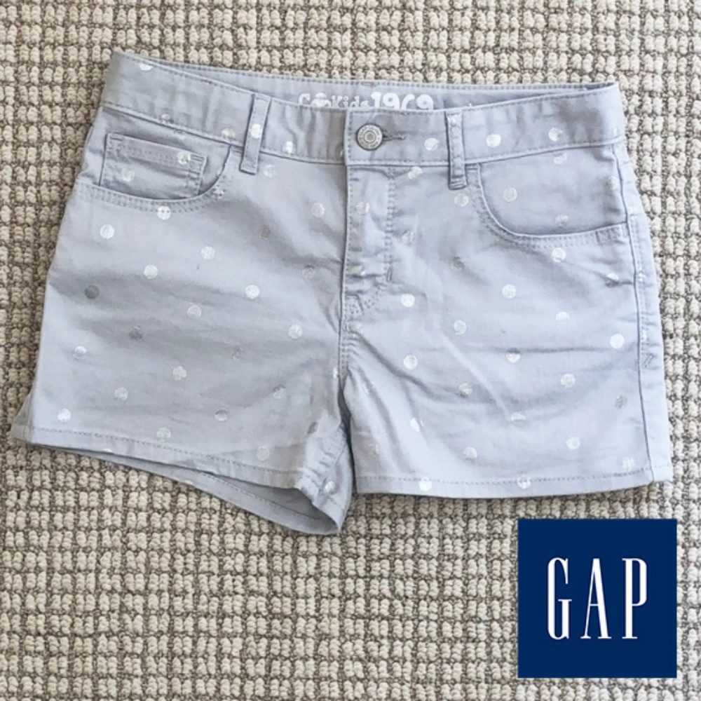 Like new! Girls' Gap gray/silver polkadot shorts - Picture 1 of 4